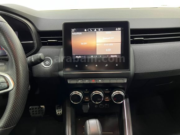 HEDEF RENAULT PLAZA'DAN 2024 CLİO TECHNO ESPRİT ALPİNE XTRONİC