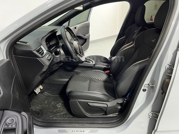 HEDEF RENAULT PLAZA'DAN 2024 CLİO TECHNO ESPRİT ALPİNE XTRONİC