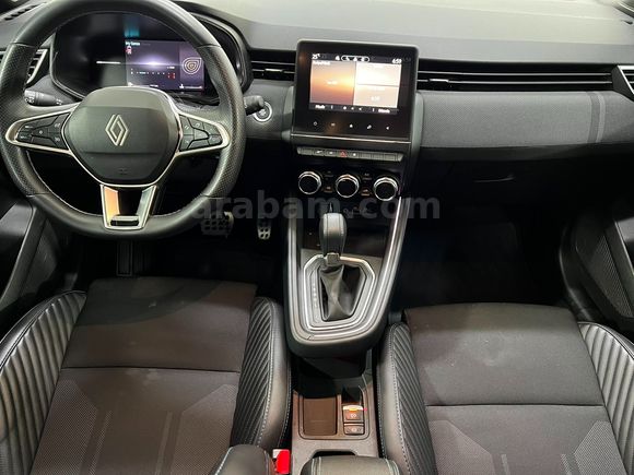 HEDEF RENAULT PLAZA'DAN 2024 CLİO TECHNO ESPRİT ALPİNE XTRONİC