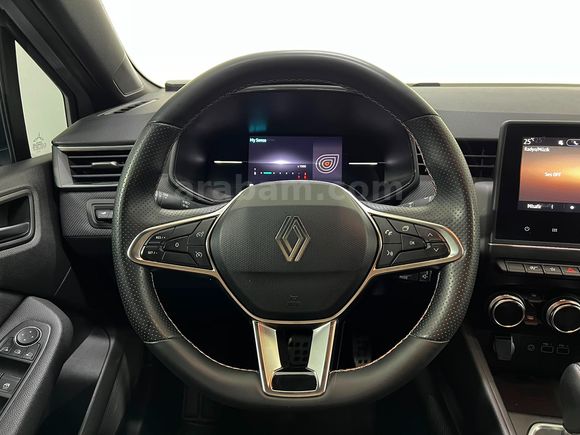 HEDEF RENAULT PLAZA'DAN 2024 CLİO TECHNO ESPRİT ALPİNE XTRONİC