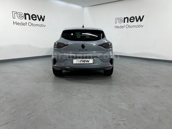 HEDEF RENAULT PLAZA'DAN 2024 CLİO TECHNO ESPRİT ALPİNE XTRONİC