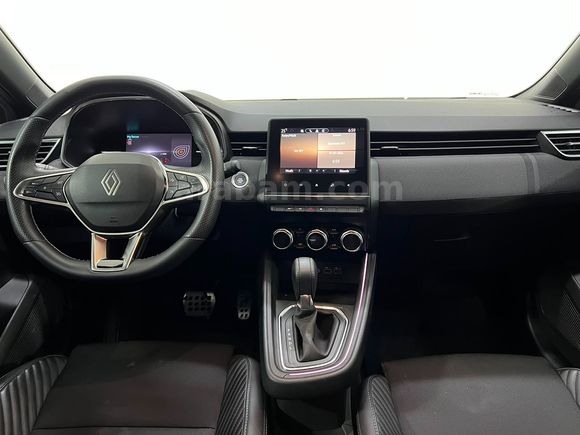 HEDEF RENAULT PLAZA'DAN 2024 CLİO TECHNO ESPRİT ALPİNE XTRONİC