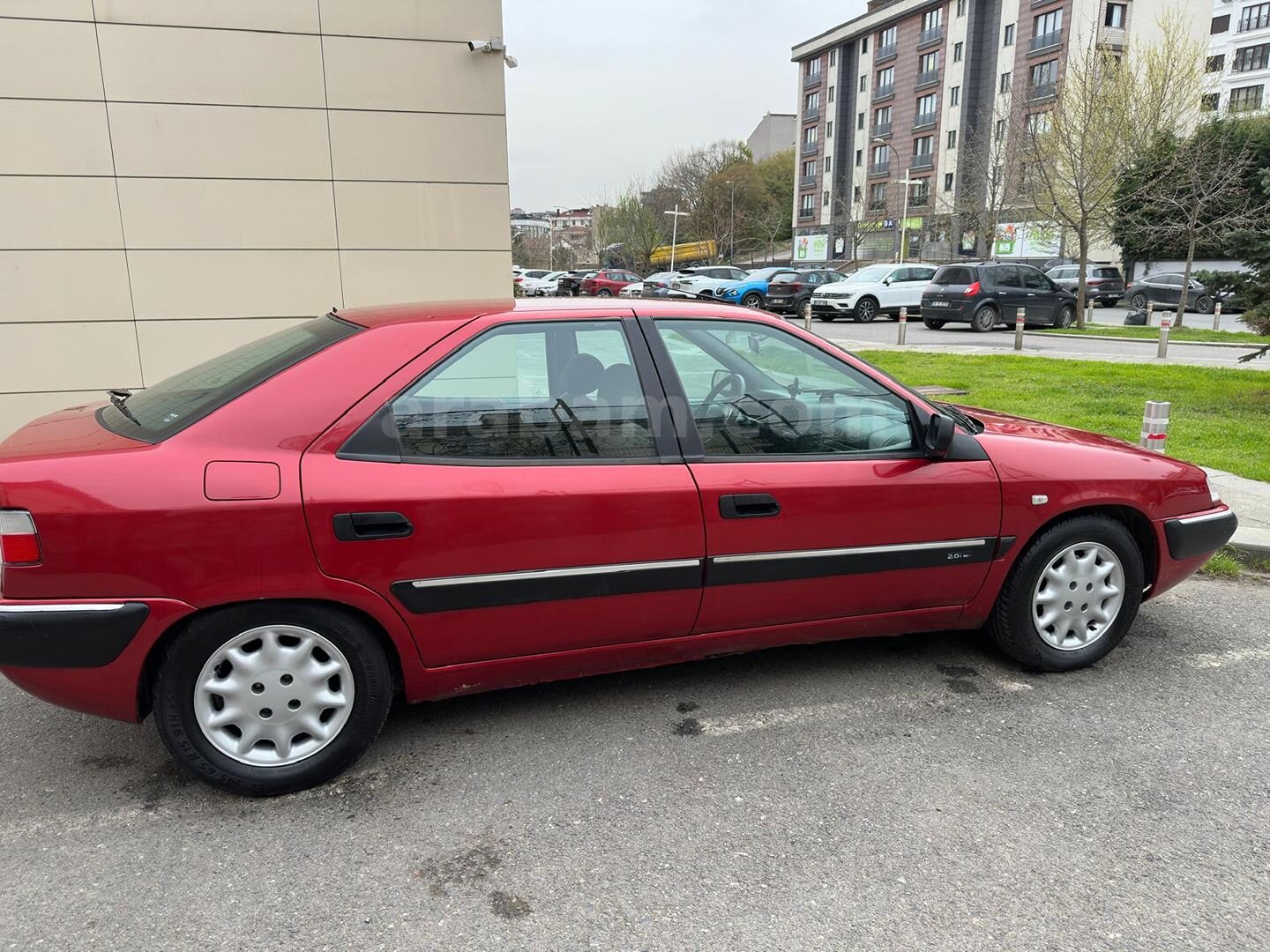 Sahibinden Citroen Xantia 2.0 SX 2000 Model İstanbul 260.000 km Bordo 4
