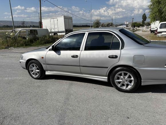 Sahibinden Toyota Corolla 1.6 XEi 1998 Model 