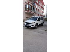 Sahibinden Peugeot Rifter 1.5 BlueHDI GT Line 2022 Model