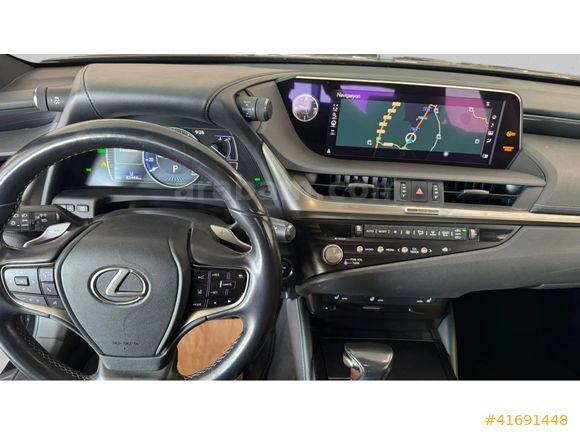 ÇAVDARLI LEXUS PLAZA'DAN 2020 LEXUS ES 300h BUSİNESS PLUS
