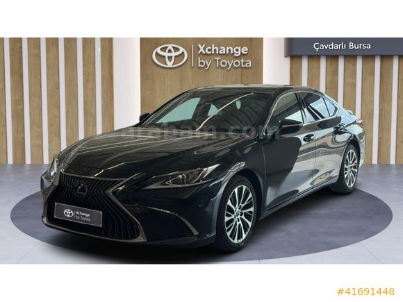 ÇAVDARLI LEXUS PLAZA'DAN 2020 LEXUS ES 300h BUSİNESS PLUS