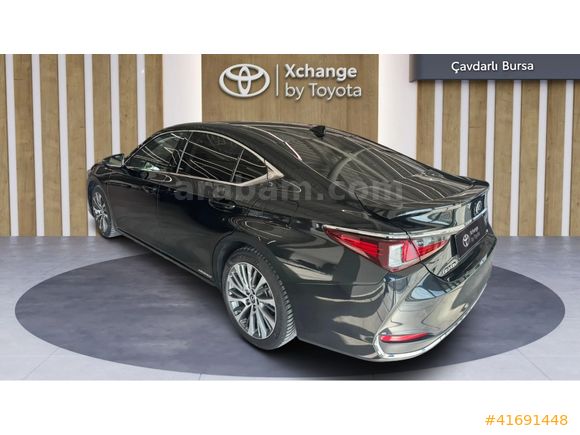 ÇAVDARLI LEXUS PLAZA'DAN 2020 LEXUS ES 300h BUSİNESS PLUS