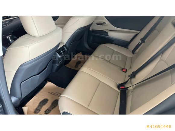 ÇAVDARLI LEXUS PLAZA'DAN 2020 LEXUS ES 300h BUSİNESS PLUS