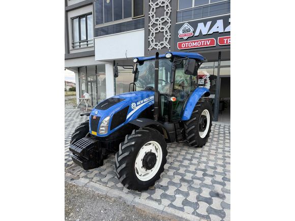 2015 New Holland TD75D  Bluemaster Poweshuttle