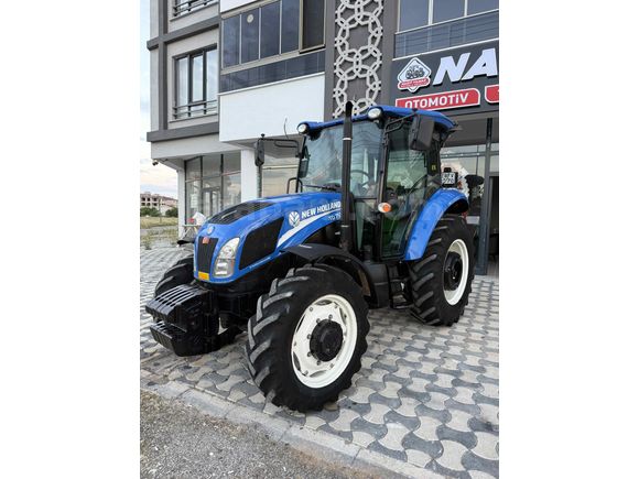 2015 New Holland TD75D  Bluemaster Poweshuttle