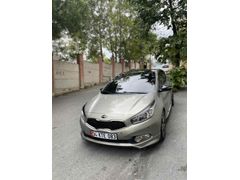 Sahibinden Kia Ceed 1.6 CRDi Premium 2013 Model  177.000 km Şampanya