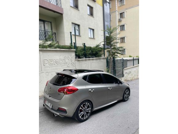 Sahibinden Kia Ceed 1.6 CRDi Premium 2013 Model  177.000 km Şampanya