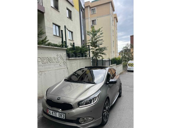 Sahibinden Kia Ceed 1.6 CRDi Premium 2013 Model  177.000 km Şampanya