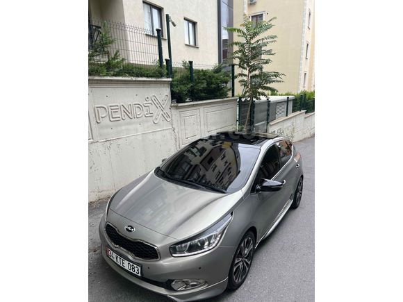 Sahibinden Kia Ceed 1.6 CRDi Premium 2013 Model  177.000 km Şampanya