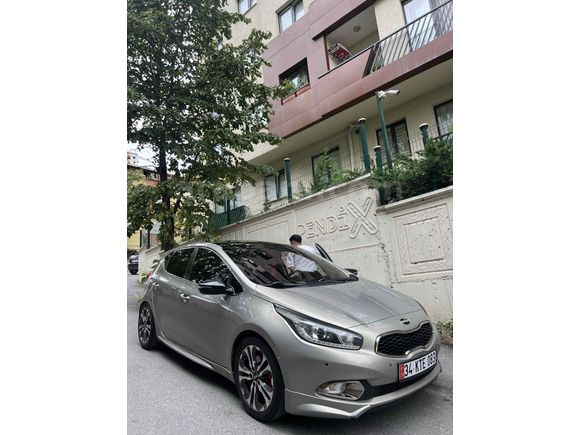 Sahibinden Kia Ceed 1.6 CRDi Premium 2013 Model  177.000 km Şampanya