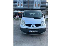 Sahibinden 8+1 Renault Trafic Passenger 2.0 dCi 2011 Model  301.000 km Gri (Gümüş)