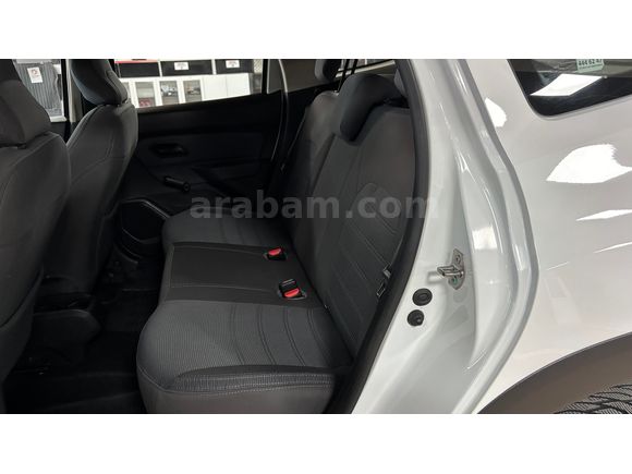 HATASIZ 2023 DACIA DUSTER ESSENTIAL 4X4 1.5 BLUE DCI