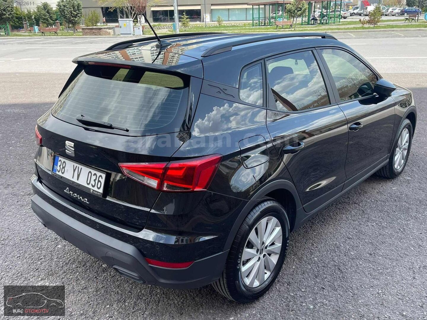 Galeriden Seat Arona 1.0 EcoTSI Style 2024 Model Kayseri 19.000 km Siyah 4