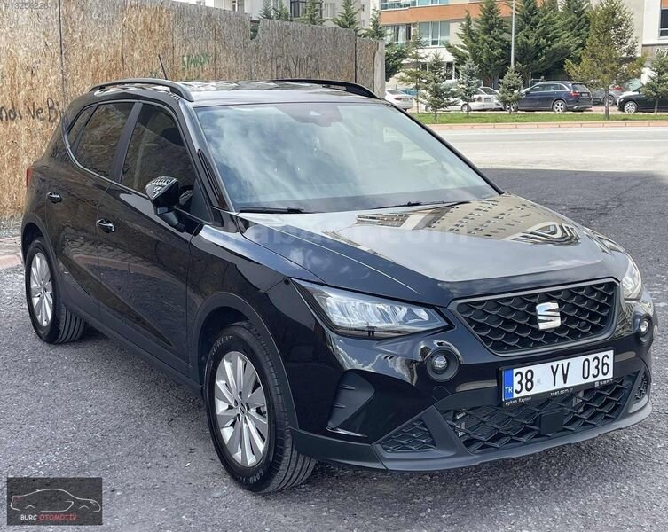 Galeriden Seat Arona 1.0 EcoTSI Style 2024 Model Kayseri 19.000 km Siyah
