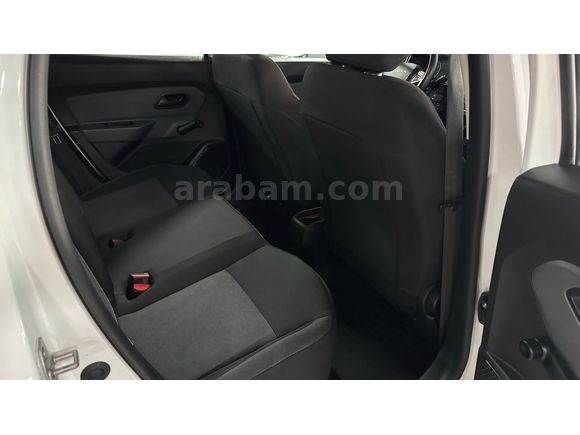 HATASIZ 2023 DACIA DUSTER ESSENTIAL 4X4 1.5 BLUE DCI