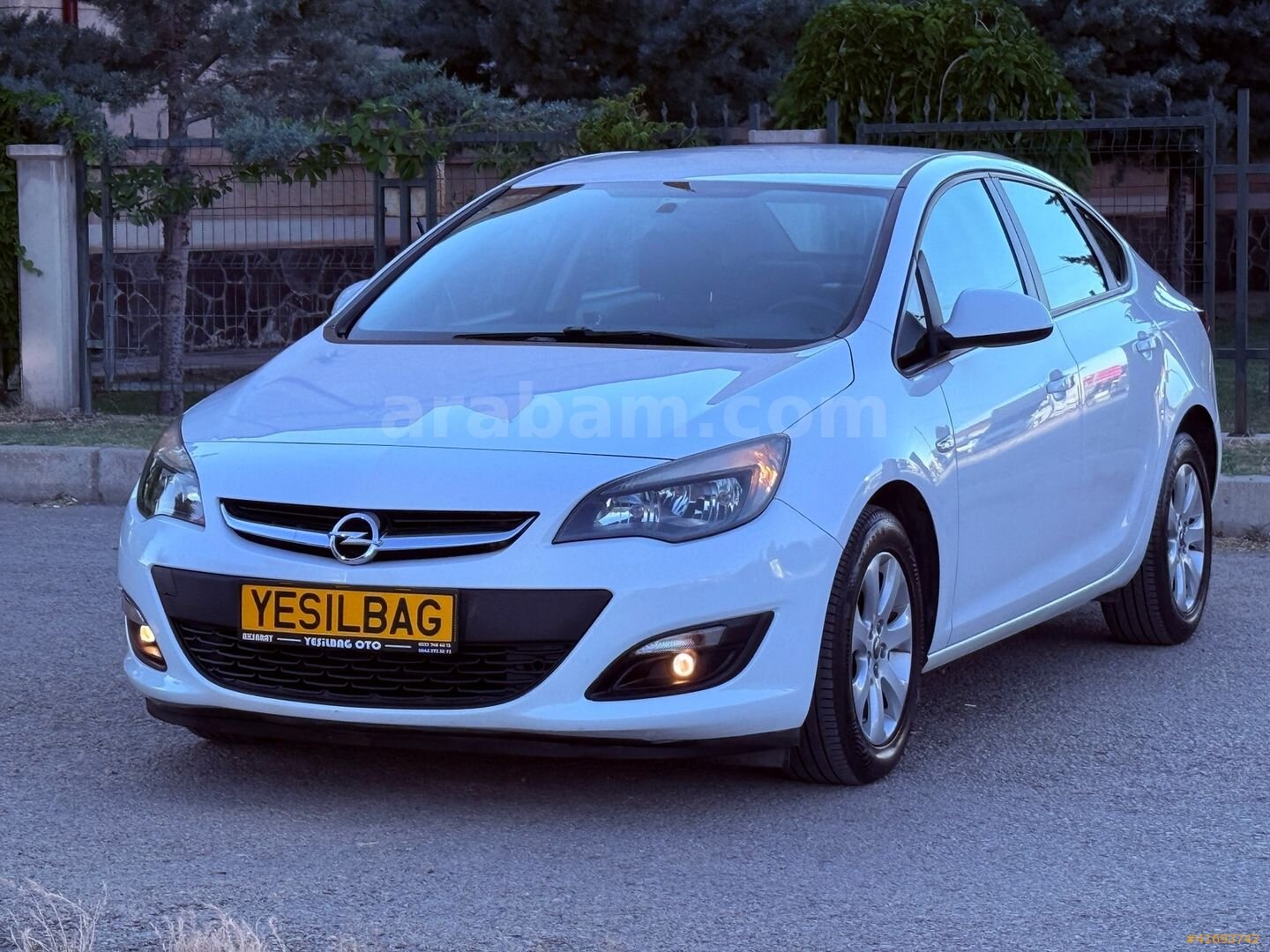 Galeriden Opel Astra 1.6 Edition Plus 2016 Model Aksaray 139.000 km Beyaz 5