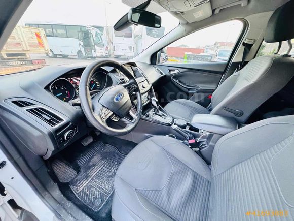 UZUN SÜRELI BINICISINDEN OTOMATIK DIZEL TAM BİR AILE ARACI