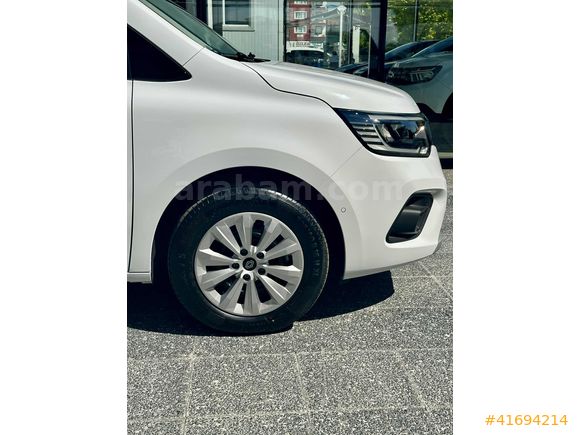 Renault Bayiden 2026 Kangoo Multix 1.5 BlueDCİ Techno Boyasız