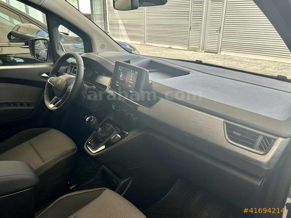 Renault Bayiden 2026 Kangoo Multix 1.5 BlueDCİ Techno Boyasız
