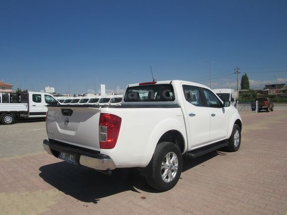 BÜYÜKSOYLU 'DAN 2021 MODEL NAVARA 2.3 DCI 4X4 Ç.KABİN