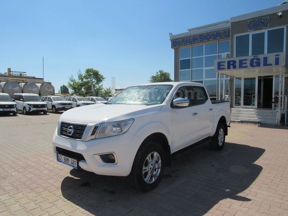 BÜYÜKSOYLU 'DAN 2021 MODEL NAVARA 2.3 DCI 4X4 Ç.KABİN