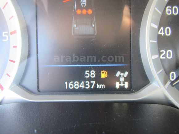 BÜYÜKSOYLU 'DAN 2021 MODEL NAVARA 2.3 DCI 4X4 Ç.KABİN