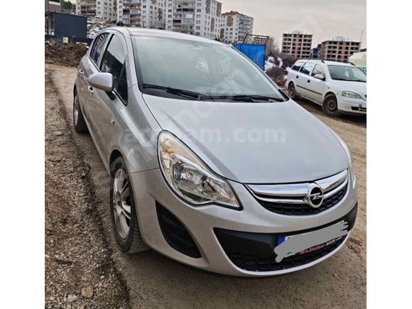 Sahibinden Opel Corsa 1.2 Twinport Enjoy 111 2010 Model  195.000 km Gri (Gümüş)