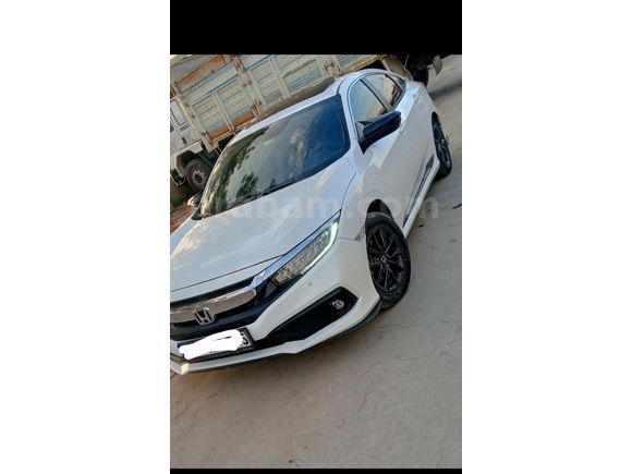 İlk sahibinden 42 bin km hatasız boyasız