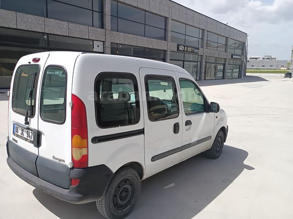  İhtiyaçtan 181.000 km de Temiz Kangoo 