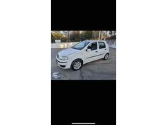 Sahibinden Fiat Punto 1.4 Dynamic 2005 Model  260.000 km Beyaz