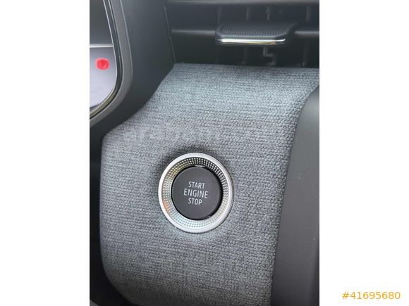 AKDAĞ MOTOR'S DAN 2026 ÇIKIŞLI 2025 CLİO 5 SIFIR EVOLUTION GSR2