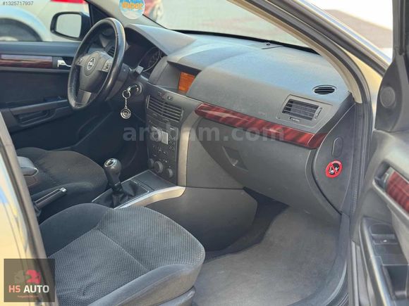2005 MODEL EMSALSİZ TEMİZLİKTE 1.6 LPG ELEGANCE