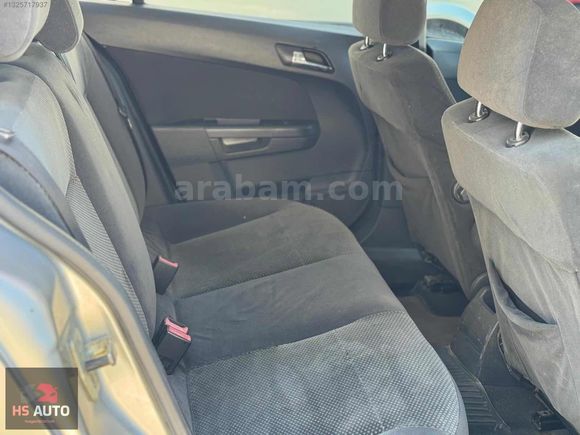 2005 MODEL EMSALSİZ TEMİZLİKTE 1.6 LPG ELEGANCE