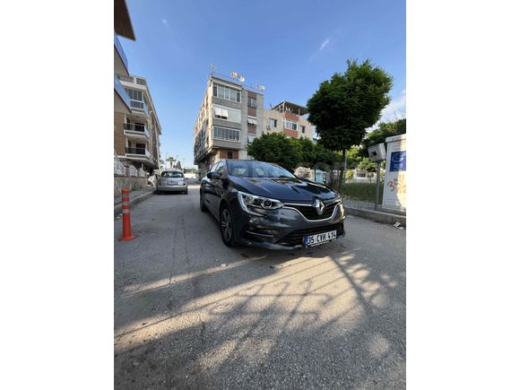 Sahibinden Renault Megane 1.3 TCe Touch 2023 Model 