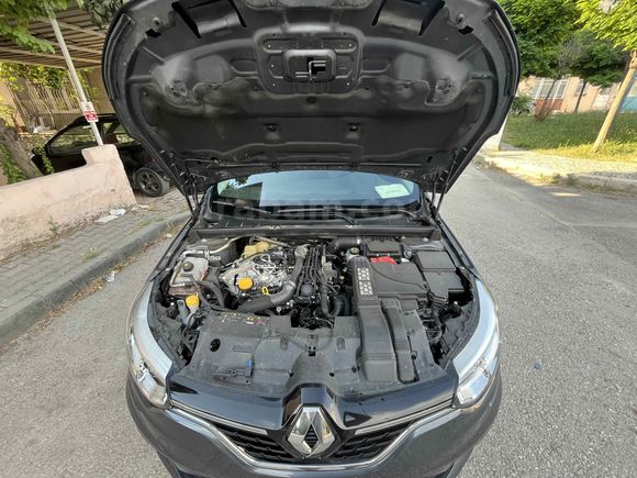 Sahibinden Renault Megane 1.3 TCe Touch 2023 Model 