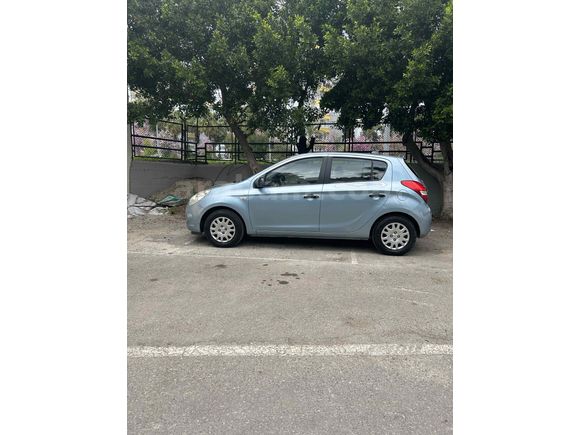Sahibinden Hyundai i20 1.2 MPI Team 2009 Model 