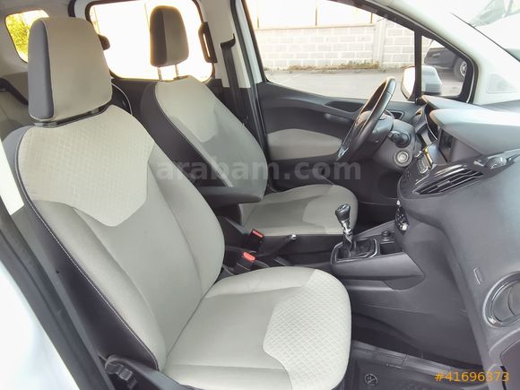 FORD COURİER TİTANYUM PLUS OTOMOBİL