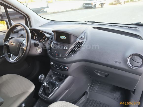 FORD COURİER TİTANYUM PLUS OTOMOBİL