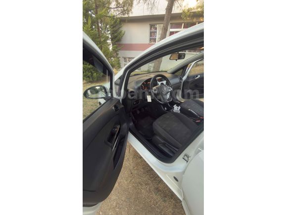 GOpel Corsa 1.3 CDTI Essentia 2014 Model Bursa