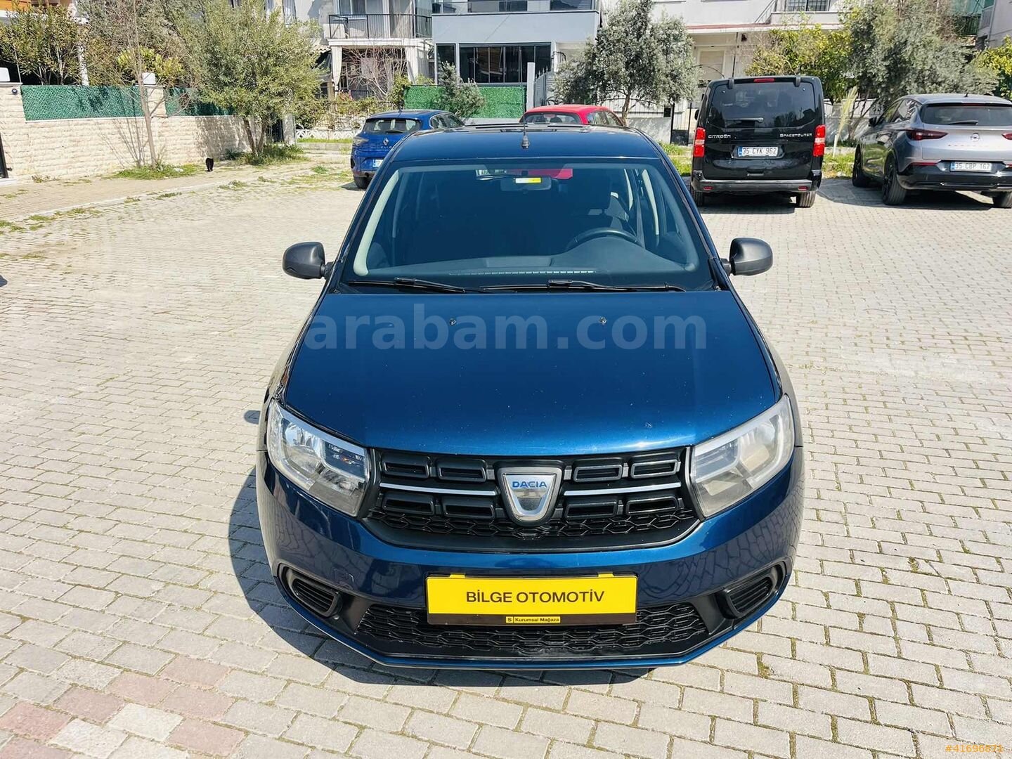 Galeriden Dacia Sandero 1.0 Ambiance 2019 Model İzmir 260.000 km Mavi 1