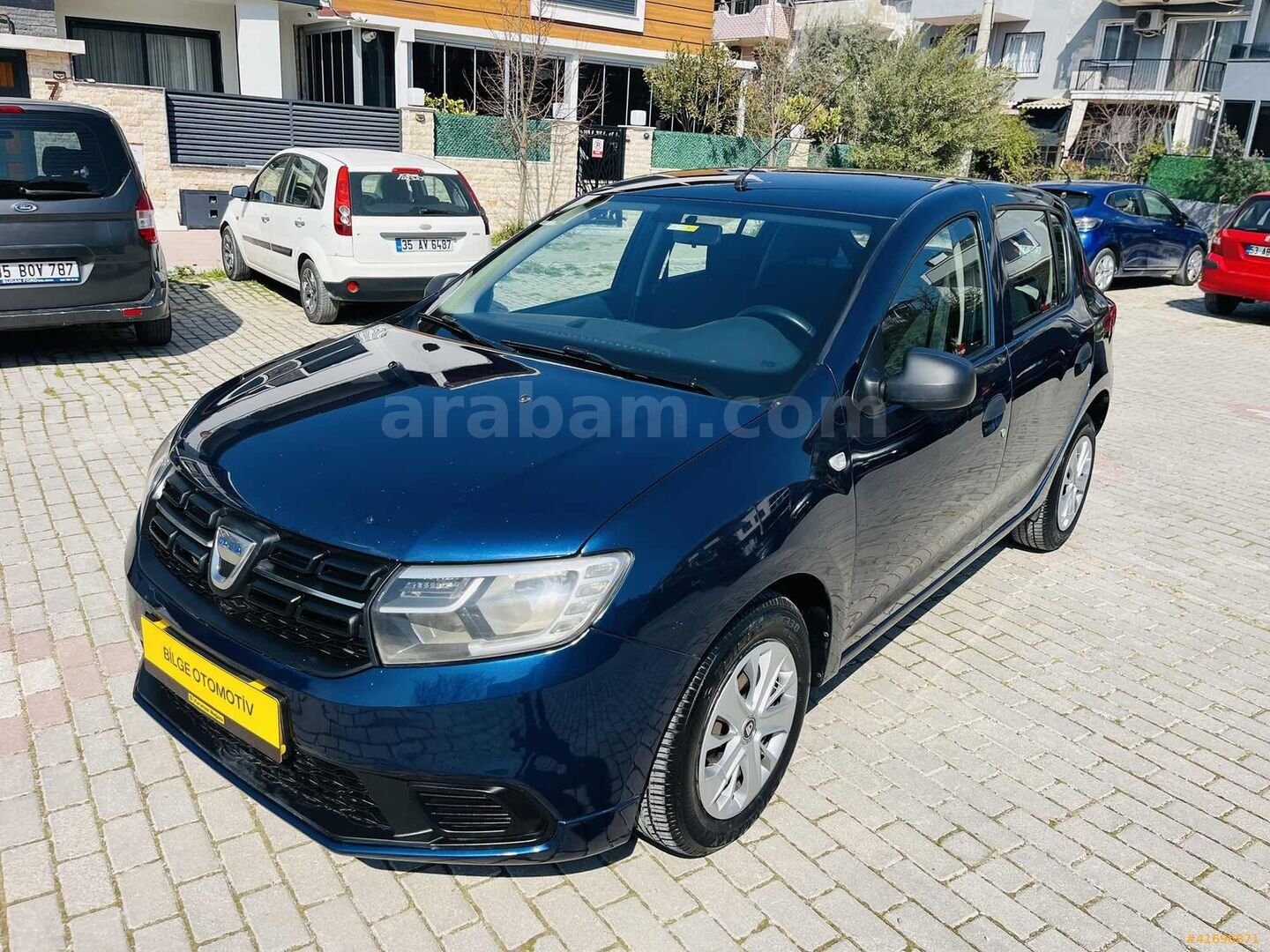 Galeriden Dacia Sandero 1.0 Ambiance 2019 Model İzmir 260.000 km Mavi 7