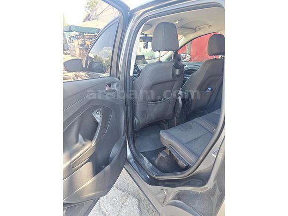 Ford kuga ecoboss  model 2016 1.5 otomatik