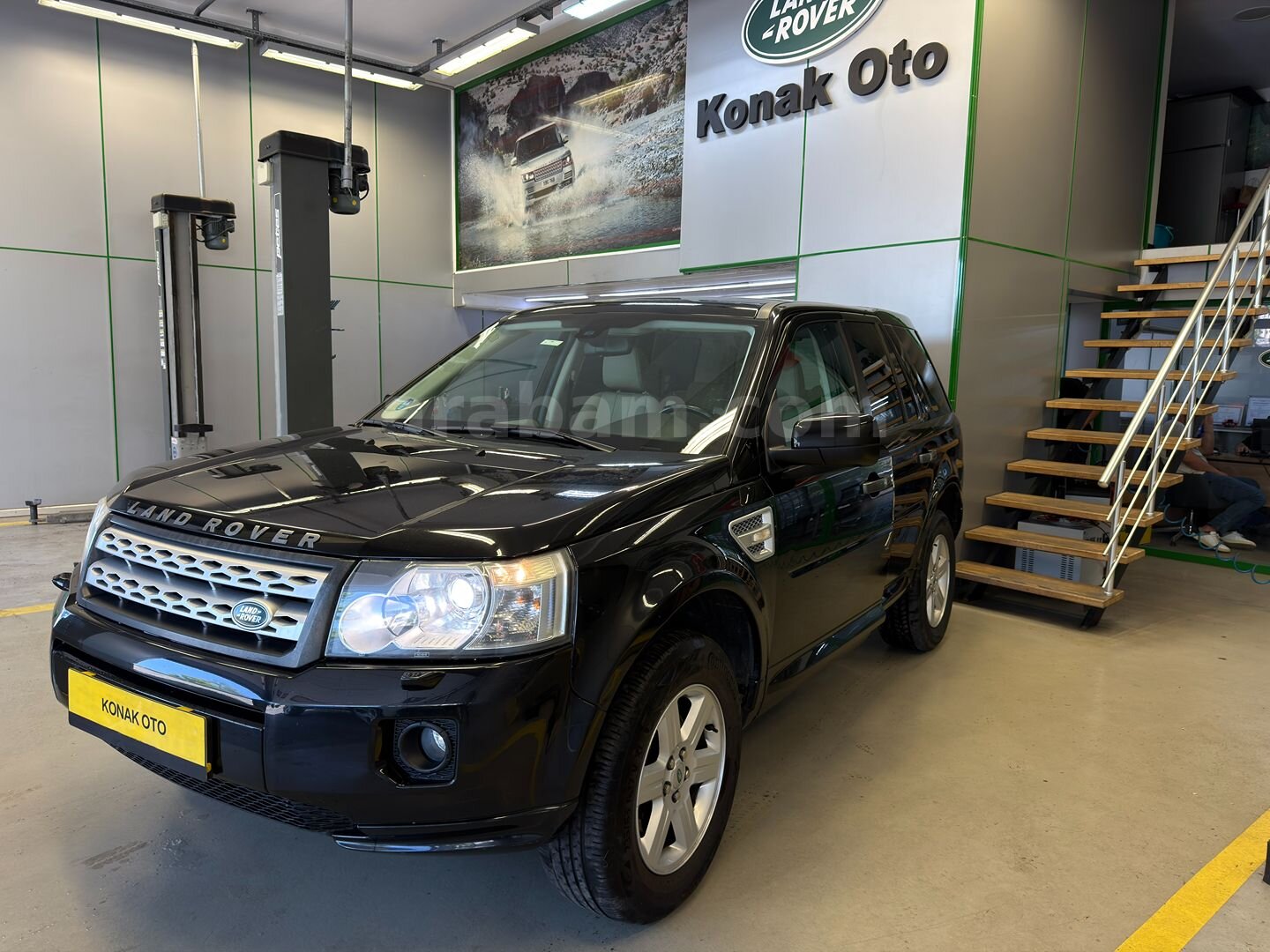 Galeriden Land Rover Freelander II 2.0 Si4 HSE 2012 Model İstanbul 123.000 km Siyah 3
