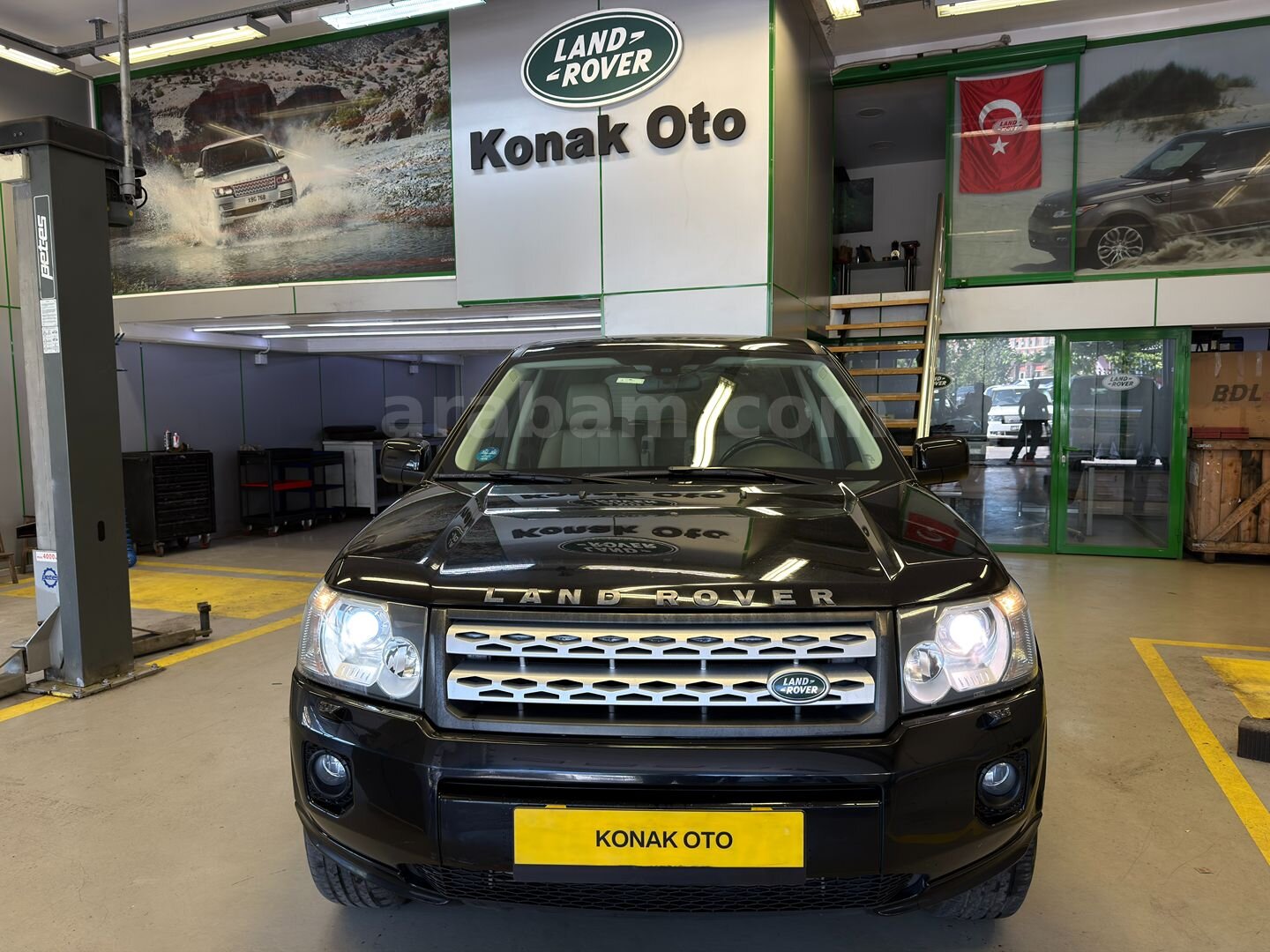 Galeriden Land Rover Freelander II 2.0 Si4 HSE 2012 Model İstanbul 123.000 km Siyah 2
